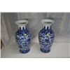 Image 2 : 2 Large Porcelean Oriental Vases