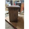 Image 3 : Single Pedestal Wood Desk - 20x36x30H"