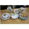 Image 12 : Lot of Assorted China