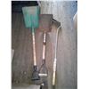 Image 1 : 2 Shovels and Garden Tool