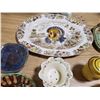 Image 2 : lot of trays, bowls, others