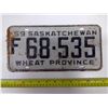 Image 1 : SK "Wheat Province" 1959 License Plate - F68 535