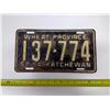 Image 1 : SK "Wheat Province" 1952 License Plate - 137 774