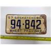 Image 1 : SK "Wheat Province" 1957 License Plate - 94 842