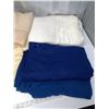 Image 2 : Lot of Blankets