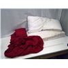 Image 1 : King Size Bedsheets, Pillowcases, and Pillows