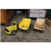 Image 3 : Large Tonka Toys (3) - 2x Dump Trucks & Loader