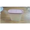 Image 15 : Kitchen Items & Dishes