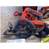 Image 2 : 5 1/2" Black & Decker Circular Saw