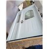 Image 7 : Insulated entrance door with side lite, white