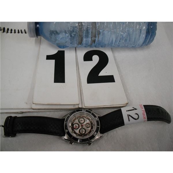 Men Wrist Watch With Leather Band