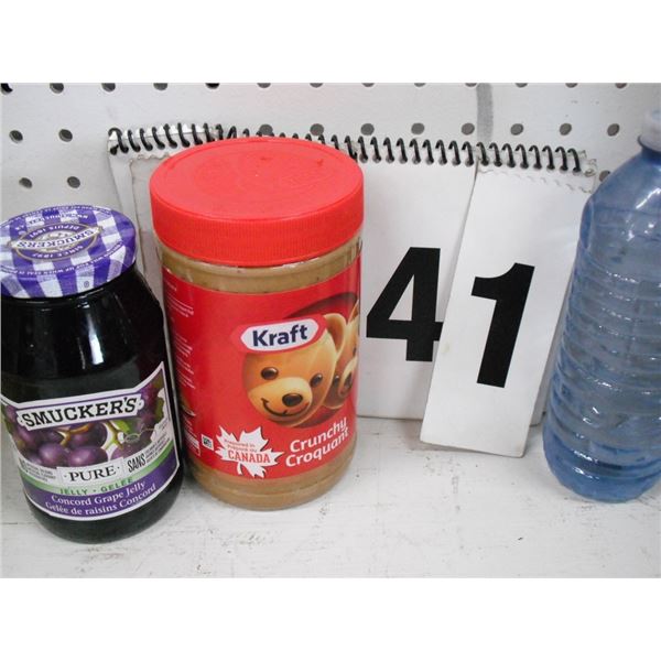 Smuckers Grape Jelly / Kraft Peanut Butter