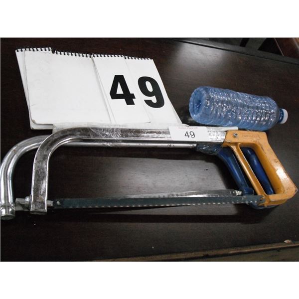 Hack Saw With Extra Blades