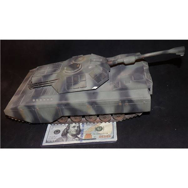 GODZILLA SCREEN USED MILITARY TANK MINIATURE