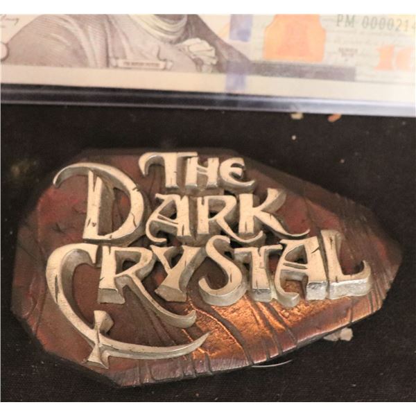 DARK CRYSTAL THE CAST & CREW GIFT BELT BUCKLE METAL