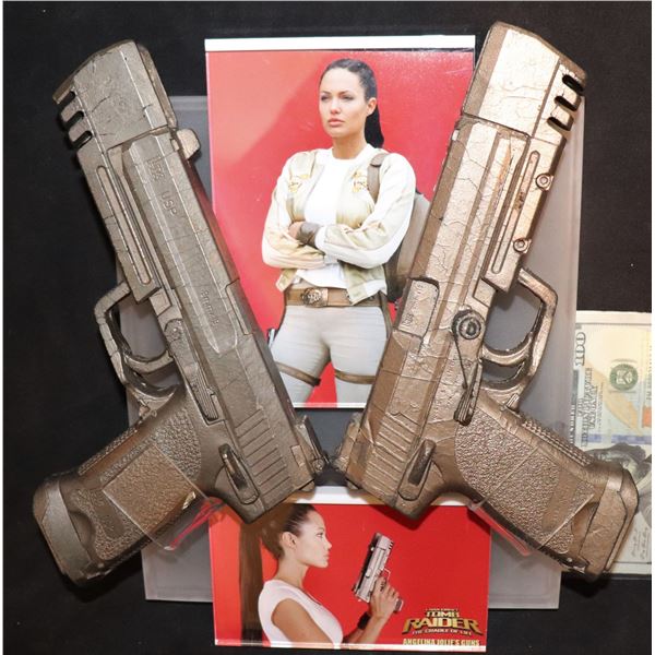 TOMB RAIDER THE CRADLE OF LIFE MATCHED PAIR OF GOLD GUNS IN NICE DISPLAY SUPER HERO