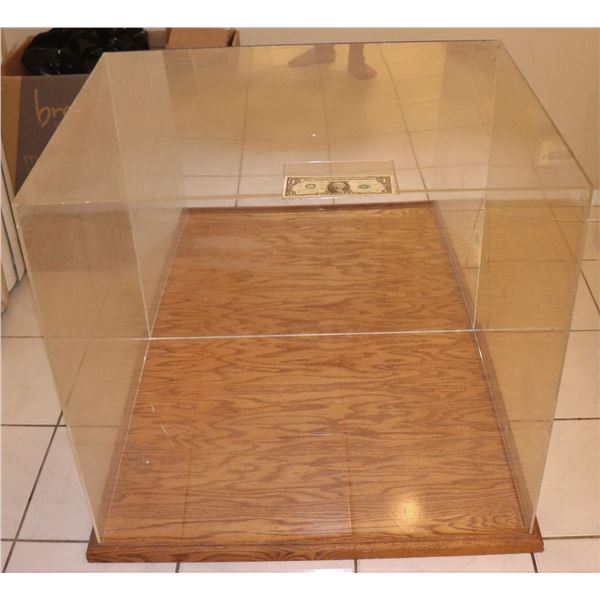 ZZ-CLEARANCE DISPLAY CASE MIRRORED WITH WOOD BASE MUSEUM QUALITY