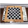 Image 5 : Japanese-Style Folding Chessboard w/ Jade-Look Pieces