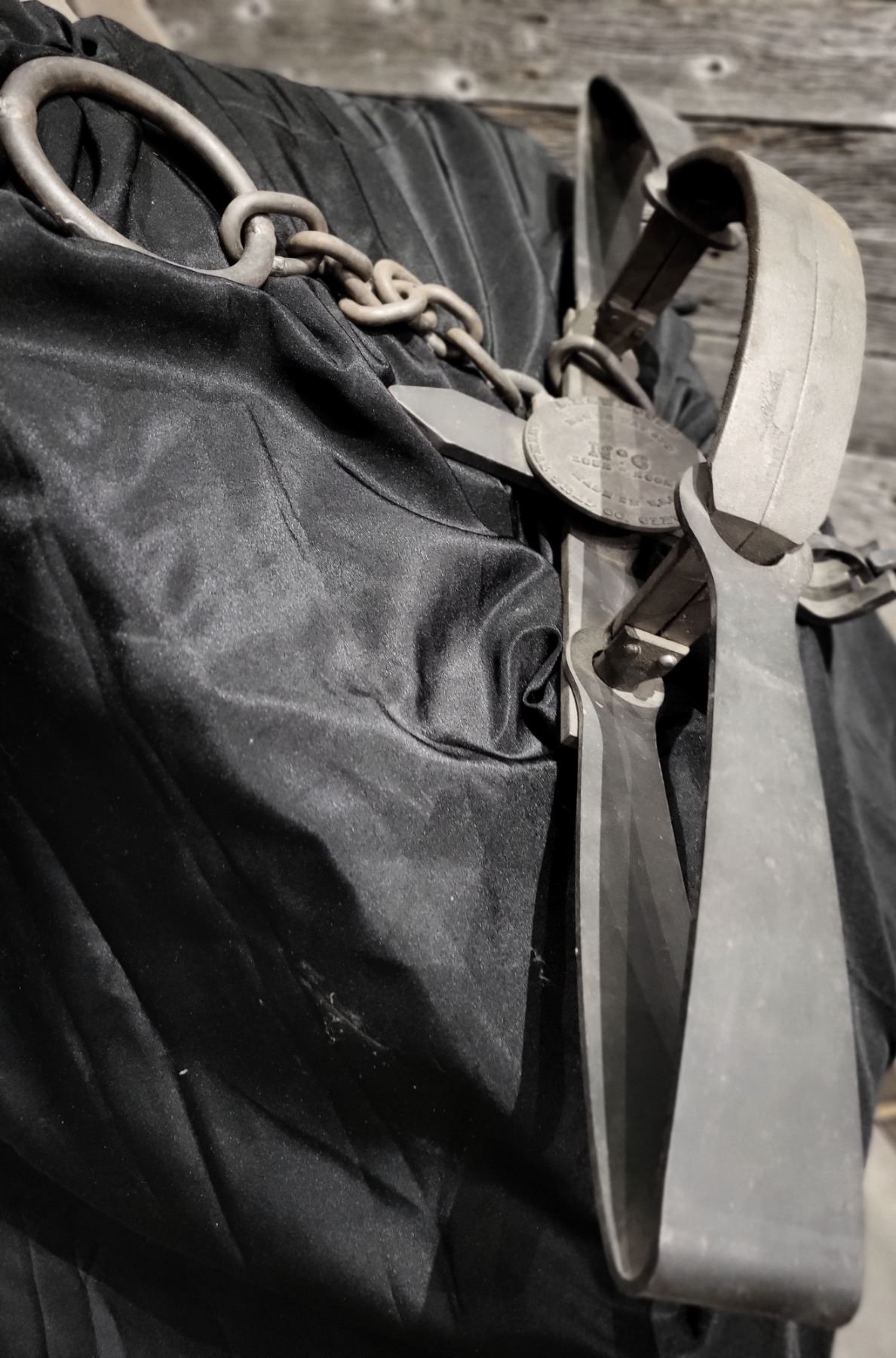 LAST ONE–VINTAGE BEAR TRAP