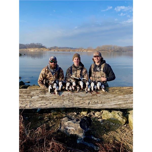 1 Day Duck Hunt for Four (4) Hunters