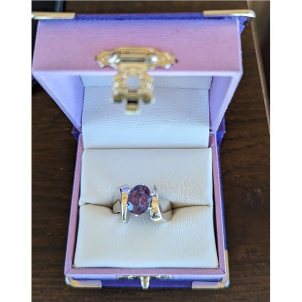 14K White Gold Fancy Cathedral Ring