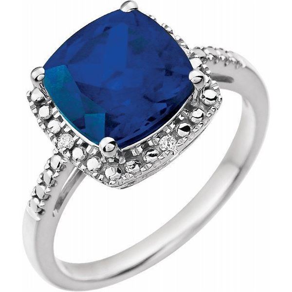 BLUE SAPPHIRE AND DIAMOND RING