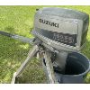 Image 1 : SUZUKI 25 HP OUTBOARD MOTOR - RUNS WELL