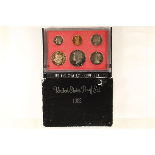 1982 US PROOF SET (WITH BOX)