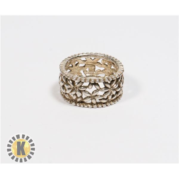 .925 SILVER RING SIZE 4