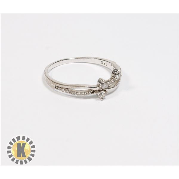 .925 SILVER RING SIZE 9