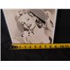 Image 13 : Qty 10 Celebrity Photos: Valerie Harper, Estelle Parsons & Others, Some Signed