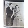 Image 3 : Qty 10 Celebrity Photos: Lily Tomlin, Penn & Teller & Others, Some Signed