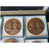Image 9 : Qty 16 Civil War Commemorative Medallion Ulysses Grant & Robert E. Lee in Display Case 16"L