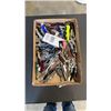Image 2 : TRAY OF BOTTLE OPENERS, CORKSCREWS
