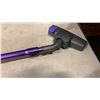 Image 2 : ELEZON ELECTRIC BAGLESS VACUUM - WORKING