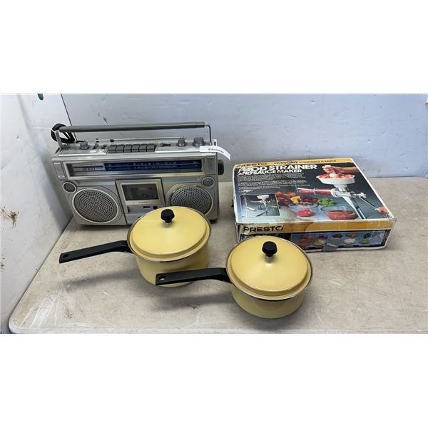 SANYO BOOMBOX WITH FOOD STRAINER AND POTS