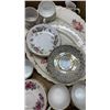 Image 2 : BOX OF VARIOUS CHINA ROYAL VALE, QUEEN ANNE AND MORE