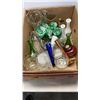 Image 2 : 3 BOXES OF CRYSTAL, VASES AND CANDLES