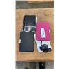 Image 1 : 2 AMAZON KINDLE EREADERS