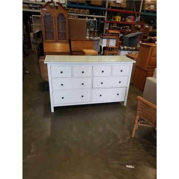 WHITE GLASSTOP 8 DRAWER DRESSER