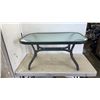 Image 1 : GLASSTOP PATIO COFFEE TABLE