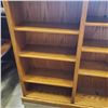 Image 2 : OAK BOOKSHELF