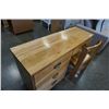 Image 3 : 4 DRAWER MAPLE DESK WITH CHAIR