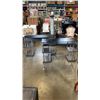 Image 1 : 2 MODERN BLACK DISPLAY STANDS