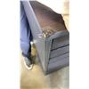 Image 2 : BLACK CABINET