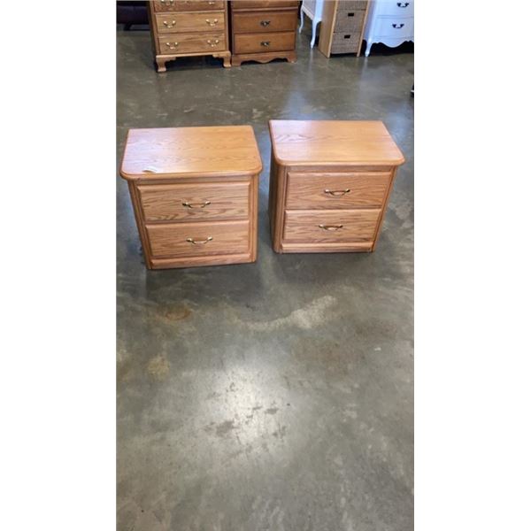 PAIR OF OAK 2 DRAWER NIGHTSTANDS