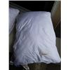 Image 2 : 2 CASPER STANDARD ORIGINAL CASPER PILLOWS LOW LOFT