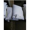 Image 1 : 2 CASPER STANDARD THE DOWN PILLOWS