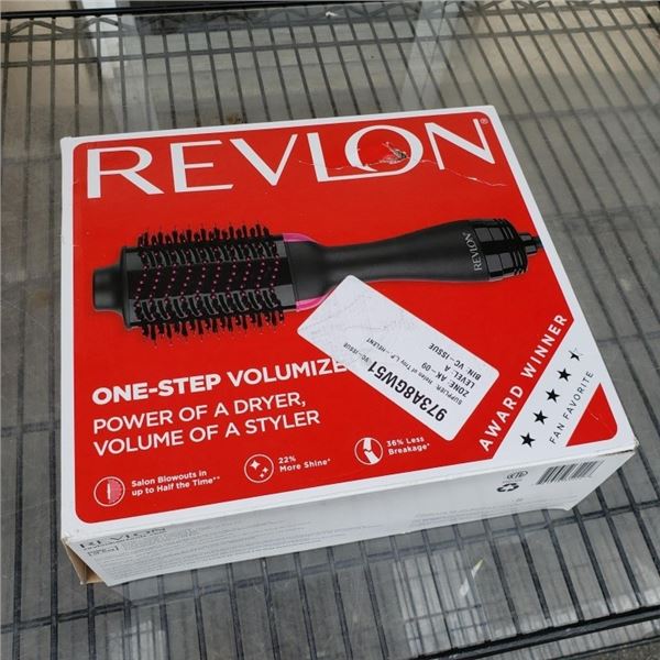 AS NEW REVLON ONE STEP VOLUMIZER HOT AIR HAIR BRUSH - RETAIL $69