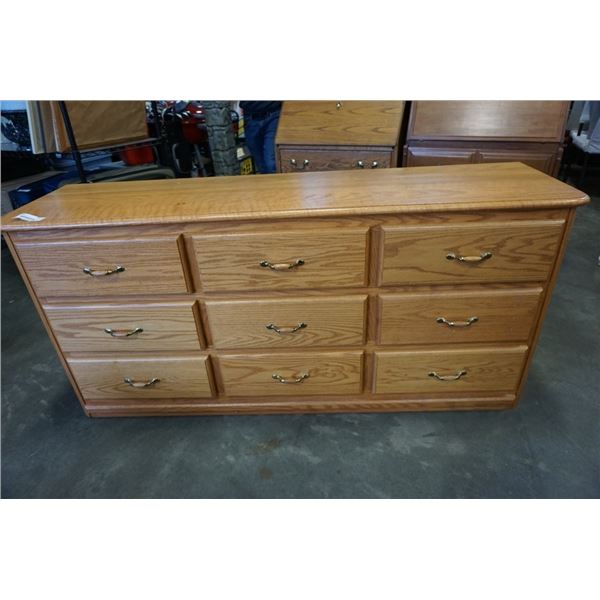 OAK 9 DRAWER DRESSER